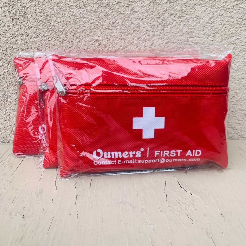 Small First Aid Kit - Picture 2 of 9